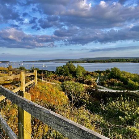 Poole Harbour View Lodge At Rockley Park Eksteriør billede